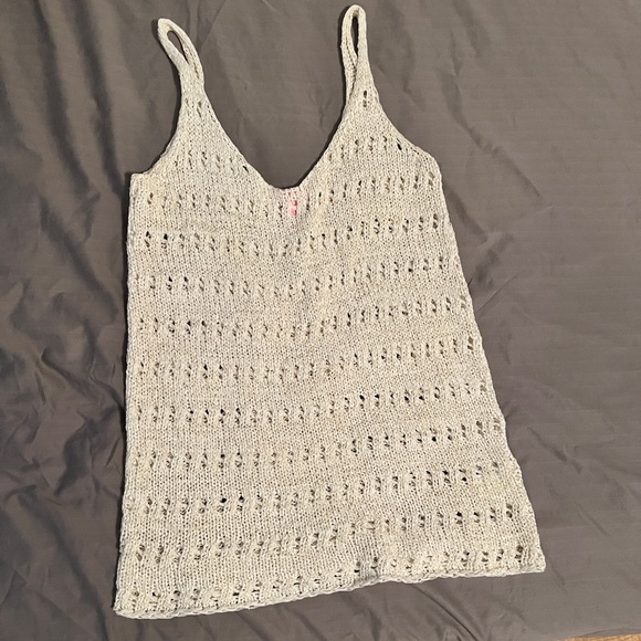 Lilly Pulitzer knit metallic tank! - Picture 2 of 6